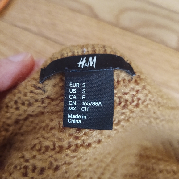 Yellow oversized sweater - Picture 3 of 5